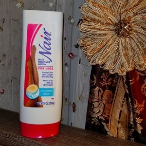 Nair Hair Removal Cucumber Melon Size 9oz NWT